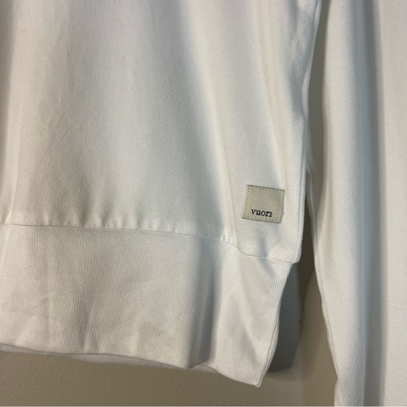 Vuori Classic White Daydream Crew Long Sleeve Tee - Picture 4 of 6